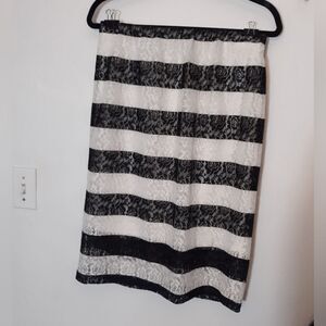 Elle b+w floral striped lace pencil skirt